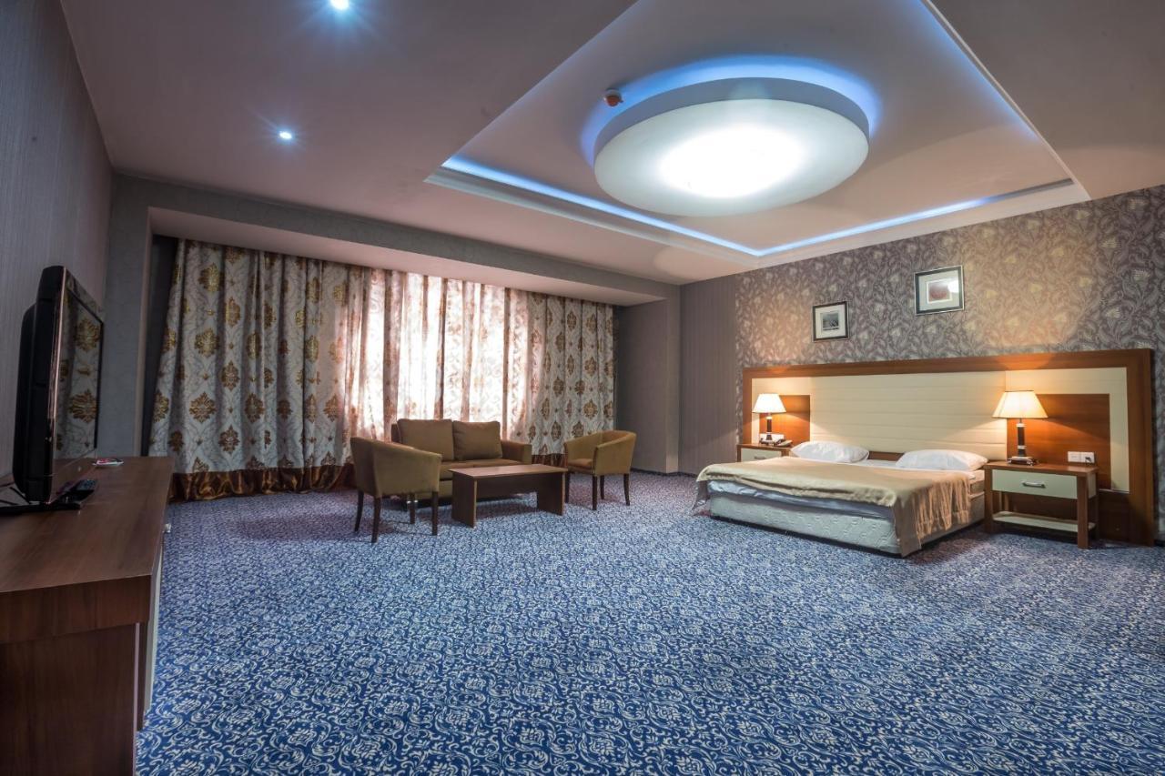 Mont Inn Hotel Baku Exteriör bild