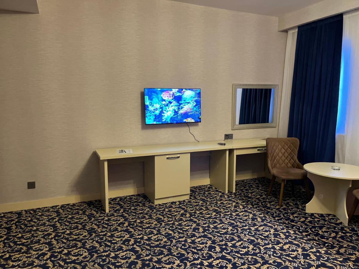 Mont Inn Hotel Baku Exteriör bild