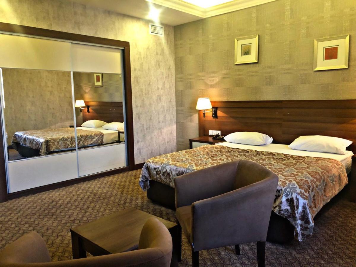 Mont Inn Hotel Baku Exteriör bild